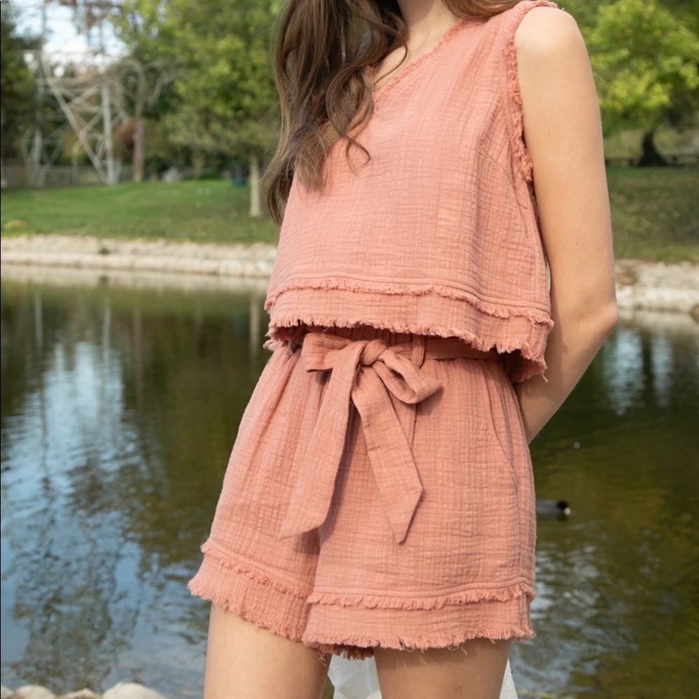 NWT Frayed detail cotton textured gauze top & High Waisted shorts set - Picture 2 of 9